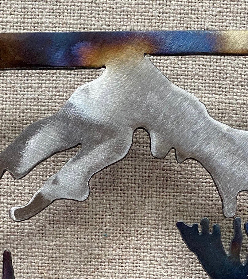 Metal Elk Trivet: Heat-Treated Steel Cabin Decor