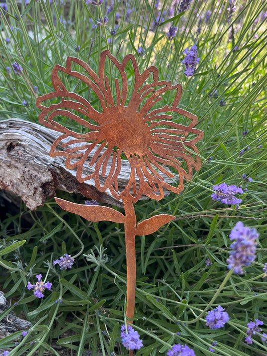 Rusty Metal Sunflower Garden Stake: Natural Rust Finish