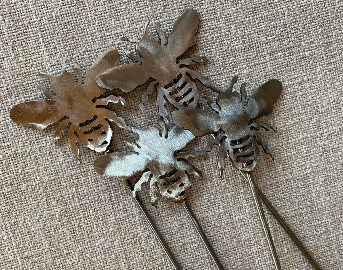 Metal Bee Garden Stake, Bee Lover Gift, Flower Bed Decor