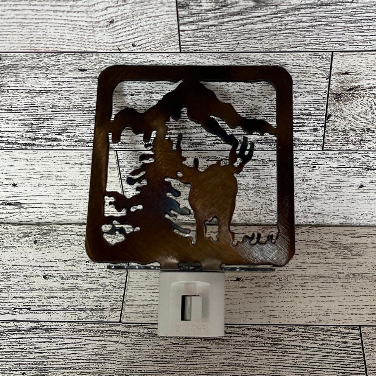 Metal Wildlife Nightlight: Heat-Treated Steel Cabin Decor