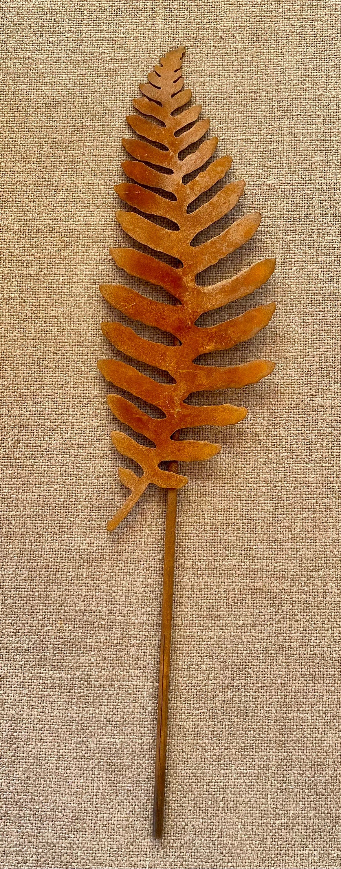 Rusty Metal Fern Garden Stakes: Natural Rust Finish