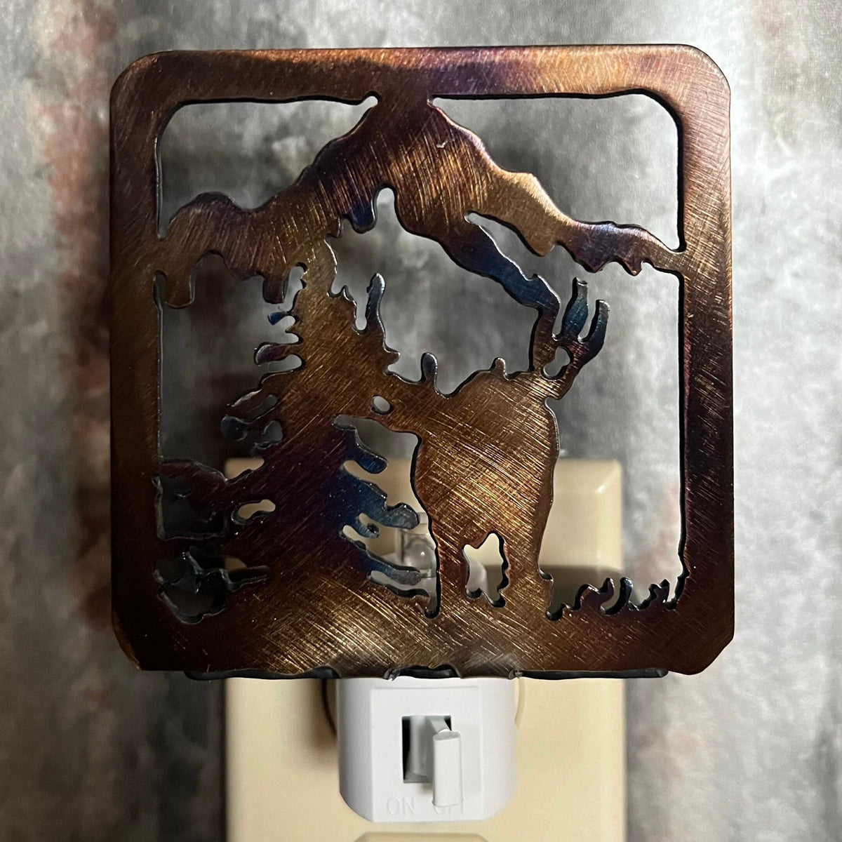 Metal Wildlife Nightlight: Heat-Treated Steel Cabin Decor