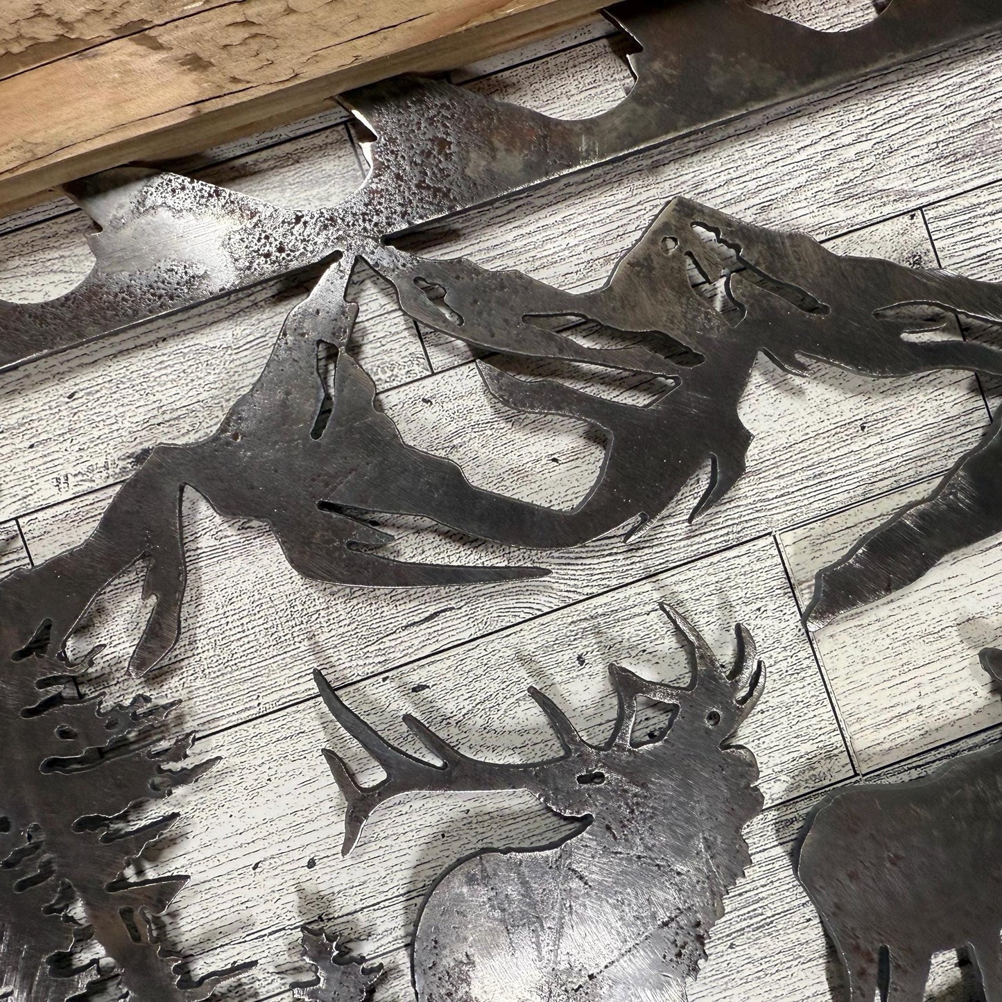 Elk & Mountain Scene Saw Blade Art: Rustic Lodge Cabin Decor