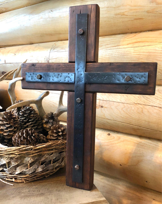 Rustic Reclaimed Wood Cross: Farmhouse Industrial Decor