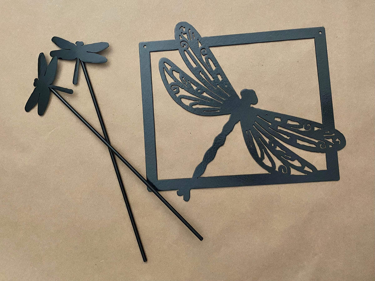 Metal Dragonfly Art: Garden Decor, Black or Rusty Finish
