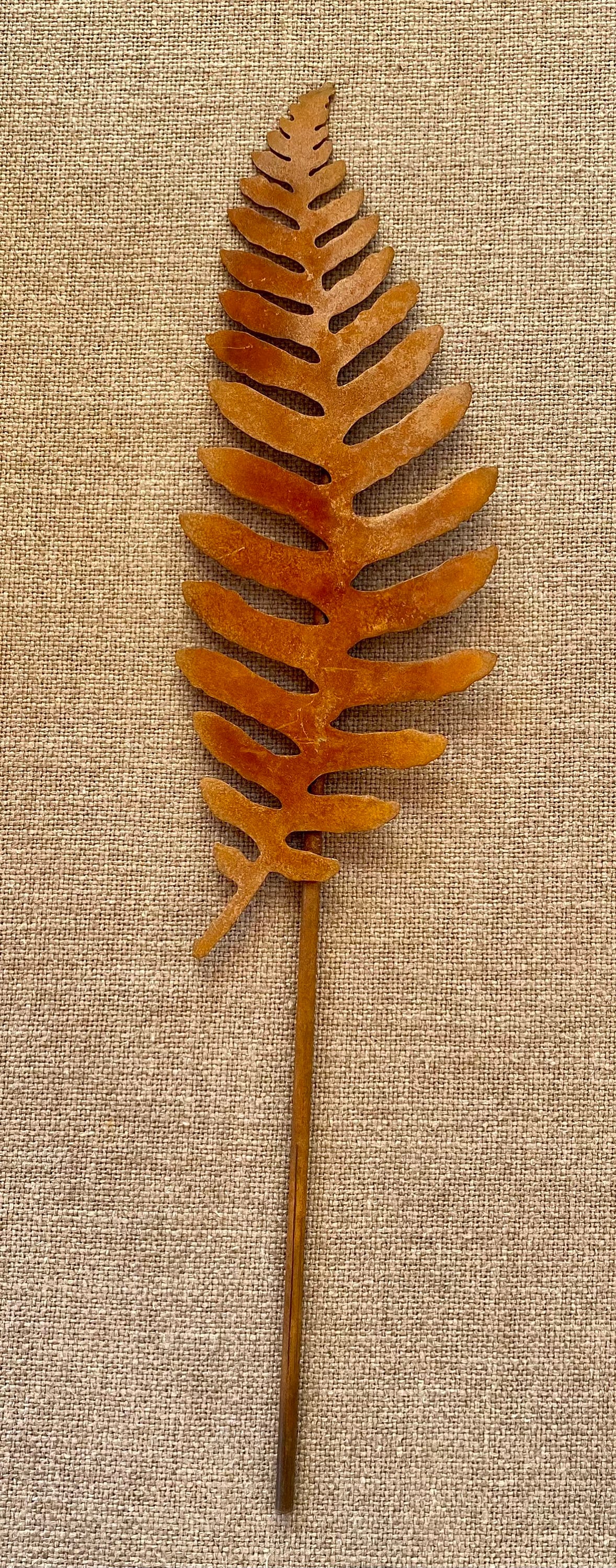 Large Rusty Metal Fern Garden Stakes: Natural Rust Finish