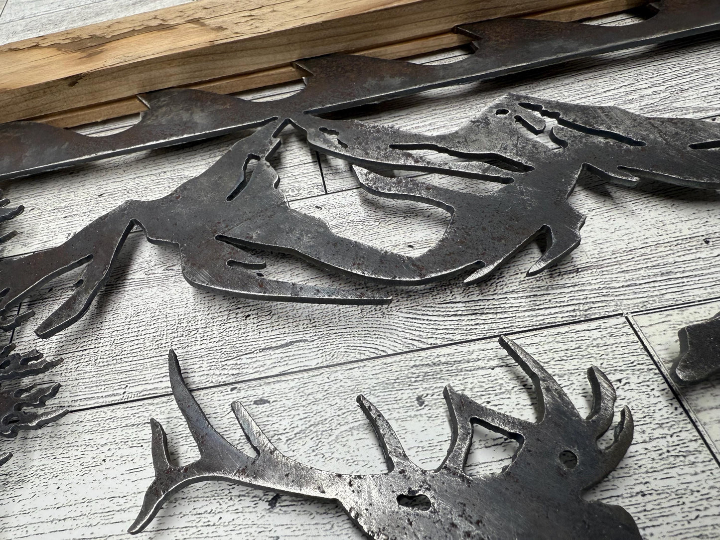 Elk & Mountain Scene Saw Blade Art: Rustic Lodge Cabin Decor