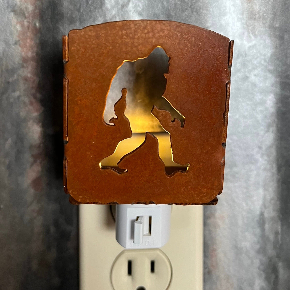 Metal Bigfoot Nightlight: Rustic Cabin Lodge Decor
