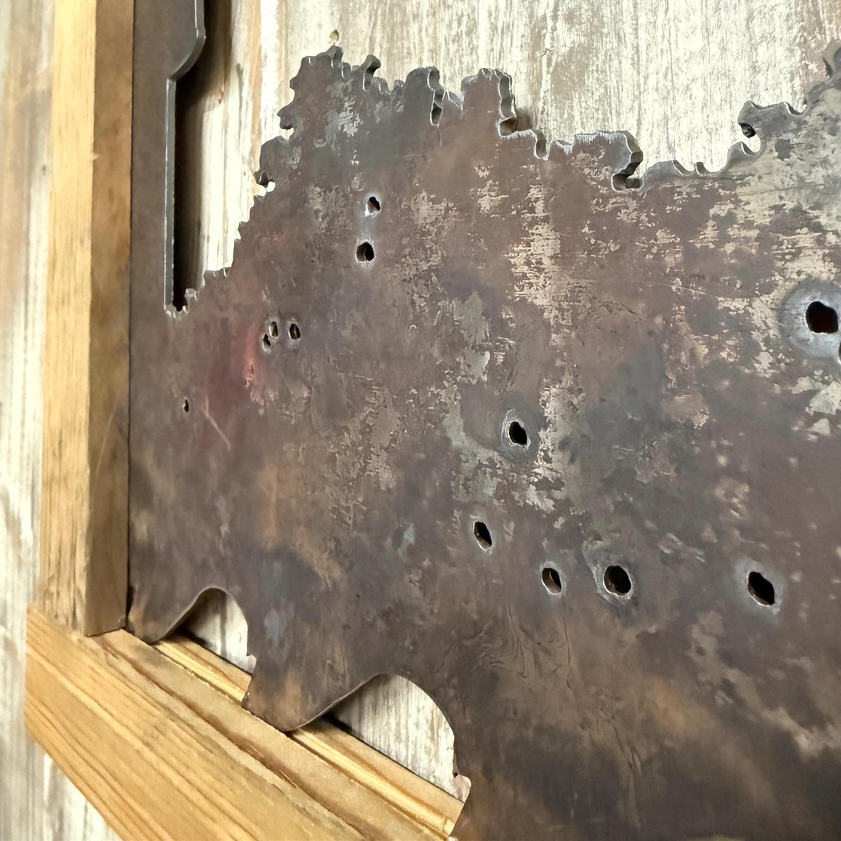 Buffalo Scene Saw Blade Art: Rustic Lodge Cabin Decor