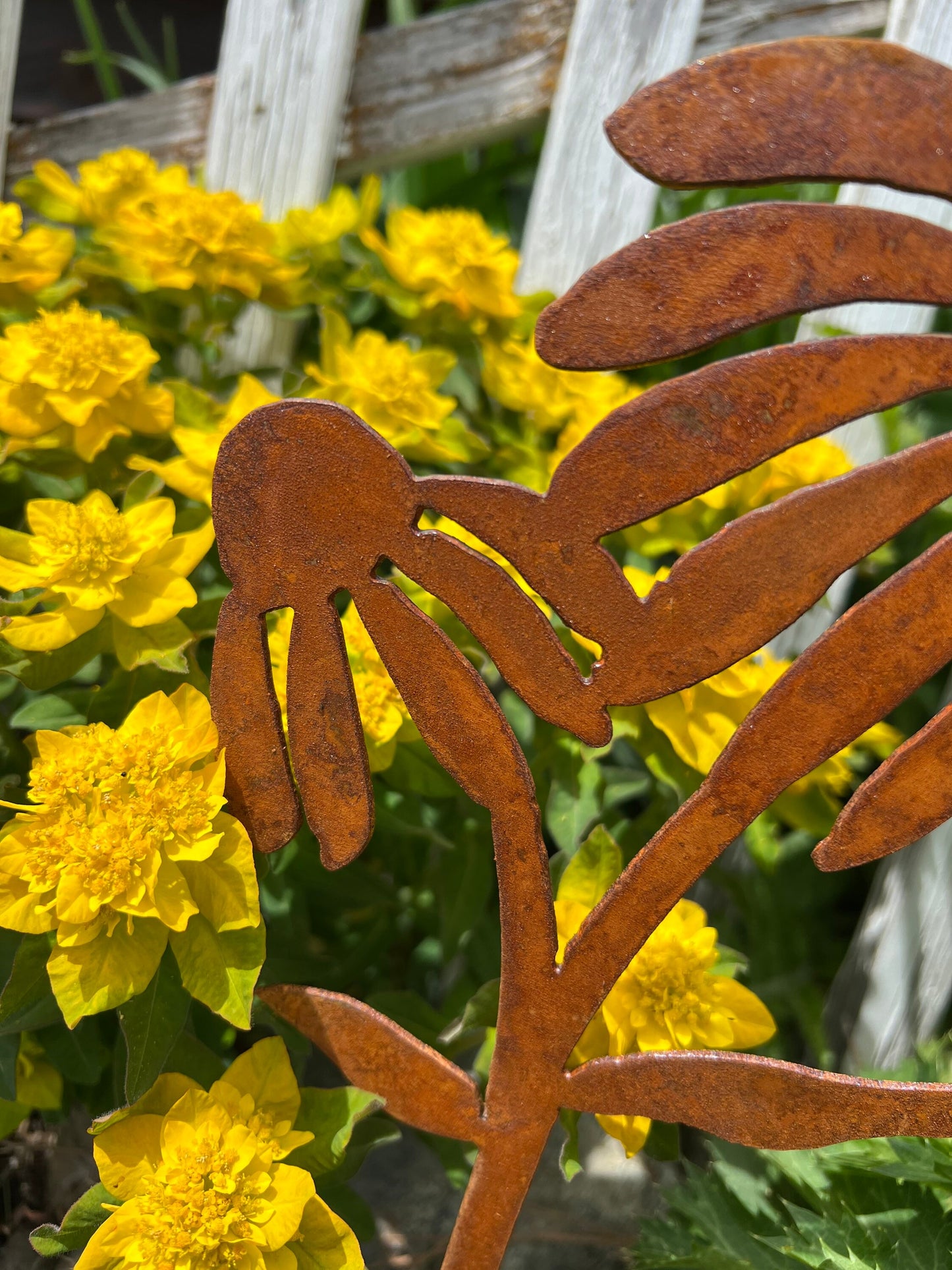 Rusty Metal Coneflower Garden Stake: Natural Rust Finish
