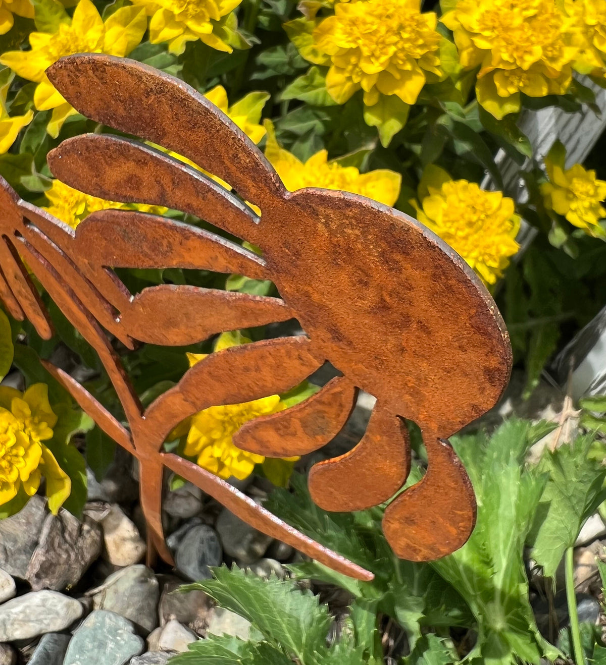 Rusty Metal Coneflower Garden Stake: Natural Rust Finish