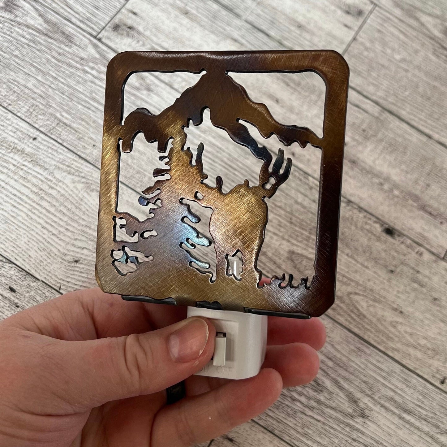 Metal Wildlife Nightlight: Heat-Treated Steel Cabin Decor