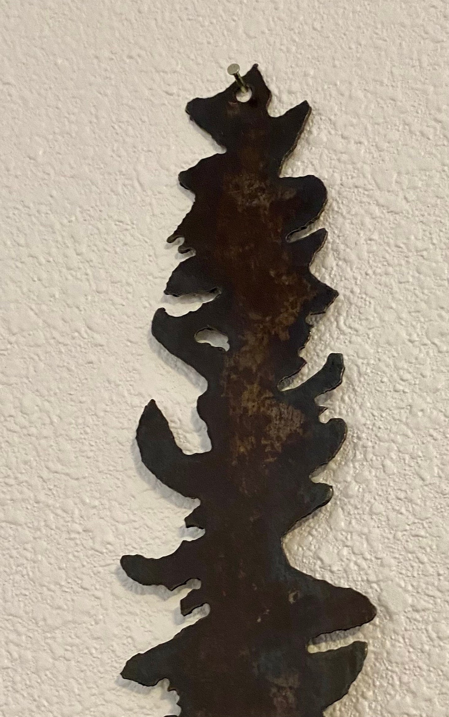 Rusty Saw Blade Tree Art: Repurposed Hand Saw Decor