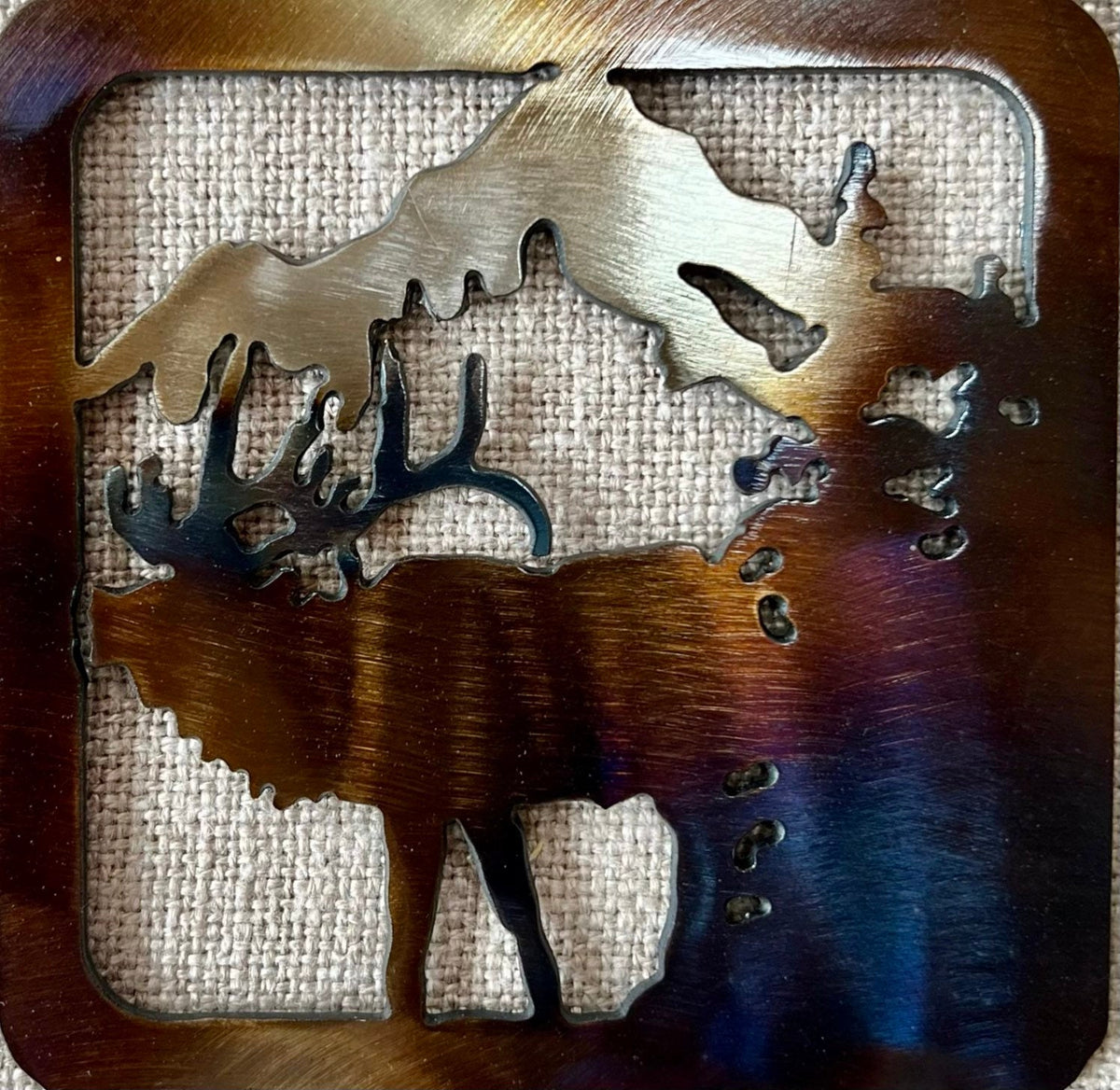 Metal Elk Trivet: Heat-Treated Steel Cabin Decor