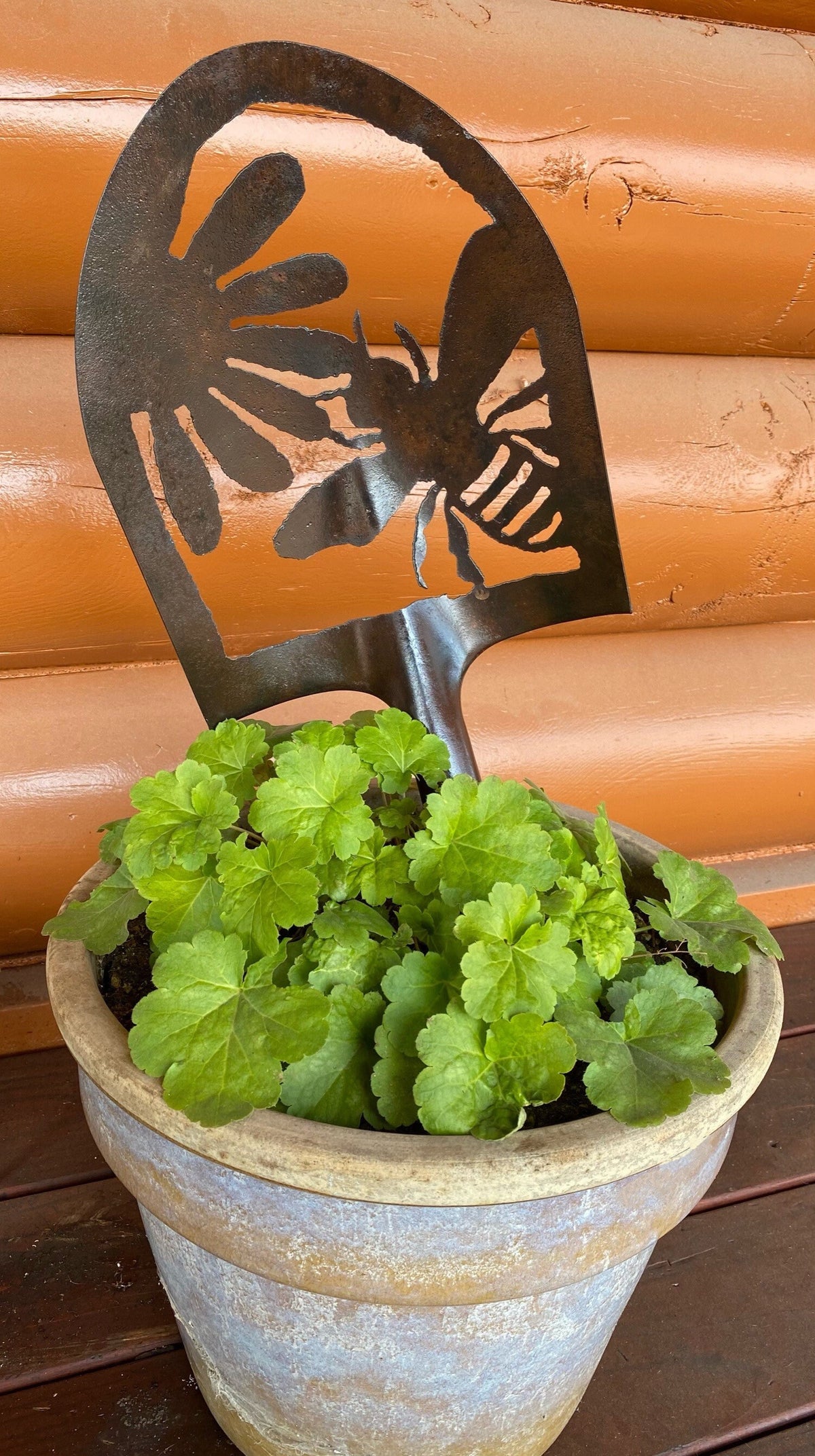 Rusty Shovel Garden Art: Bee & Flower Metal Decor
