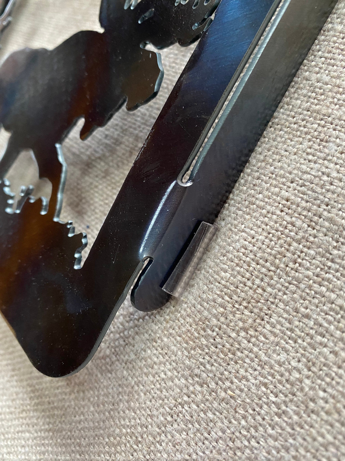 Metal Elk Trivet: Heat-Treated Steel Cabin Decor