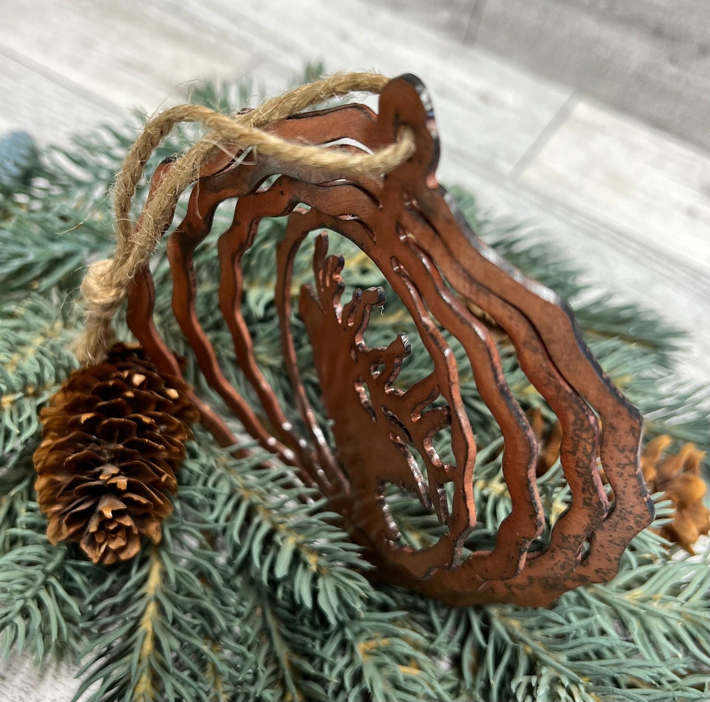 Rustic Copper Patina Metal Elk Ornament: 3-D Cabin Decor
