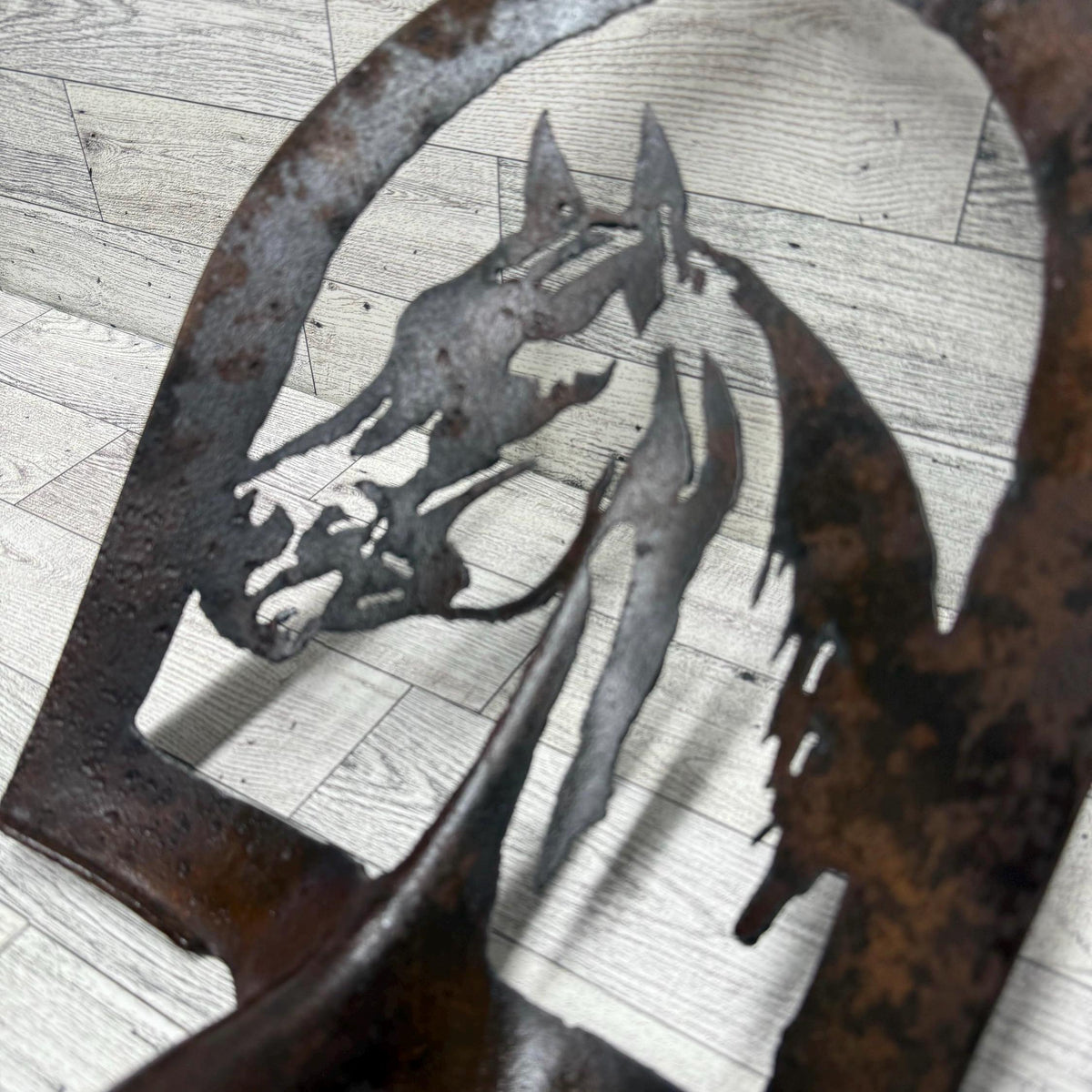 Rusty Shovel Horse Garden Art: Repurposed Metal Decor