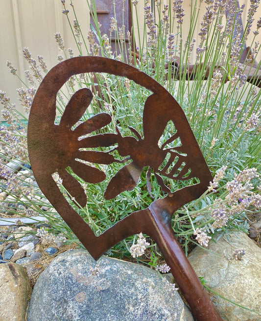 Rusty Shovel Garden Art: Bee & Flower Metal Decor