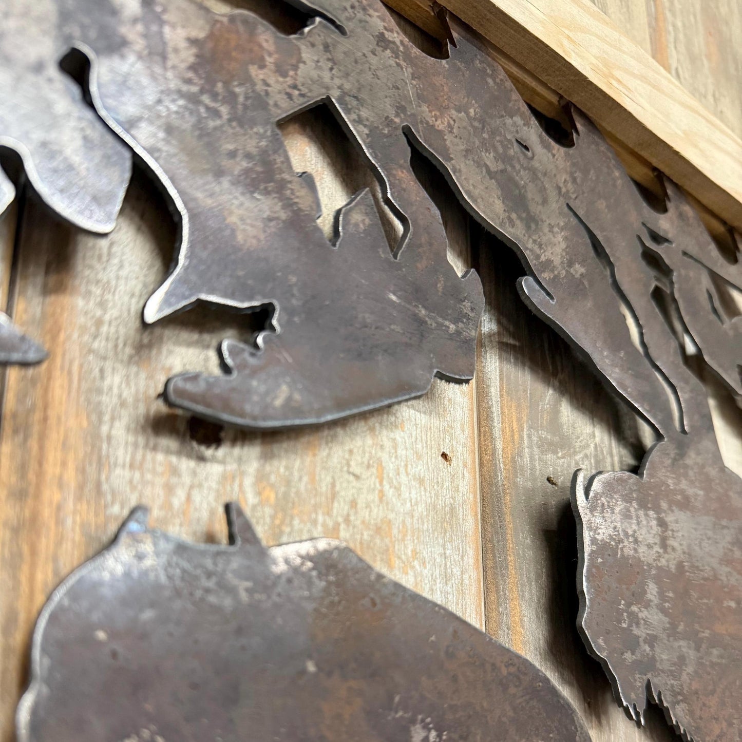Buffalo Scene Saw Blade Art: Rustic Lodge Cabin Decor