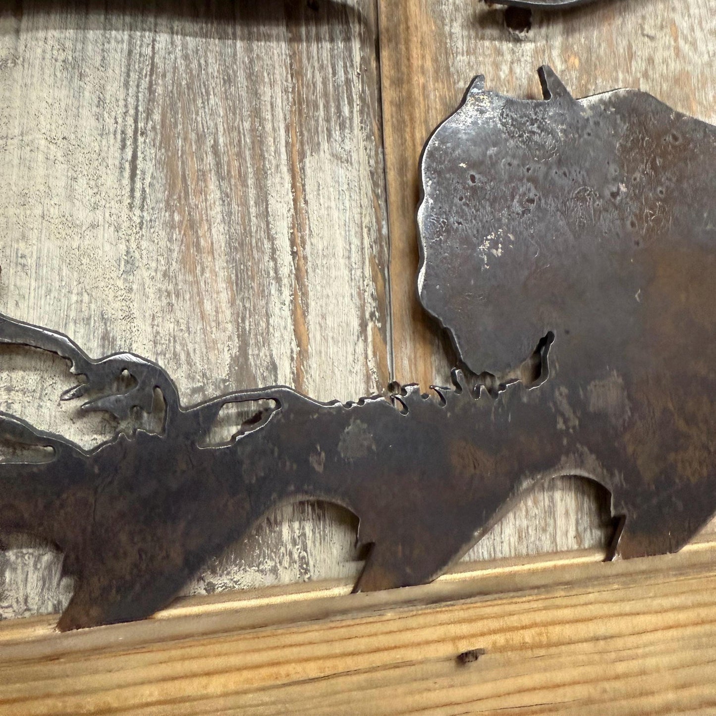 Buffalo Scene Saw Blade Art: Rustic Lodge Cabin Decor