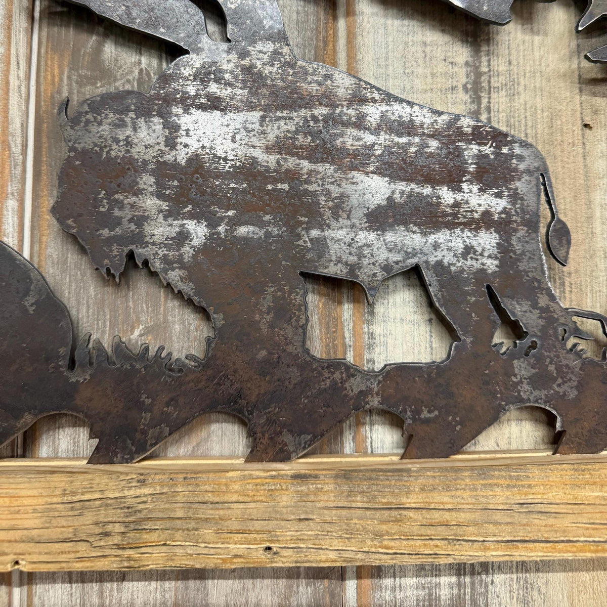 Buffalo Scene Saw Blade Art: Rustic Lodge Cabin Decor